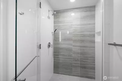 2510 6th Avenue #1107, Seattle, WA 98121 - Photo 7