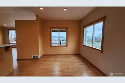 825 Brokaw Road, Camano Island, WA 98282 - Photo 21
