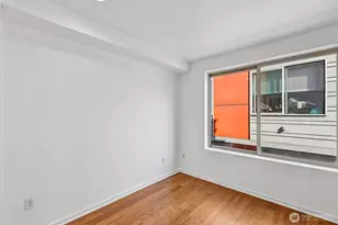 4341 8th Ave NE, Seattle, WA 98105 - Photo 11