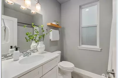 13437 Edmunds Parkway E, Bonney Lake, WA 98391 - Photo 21