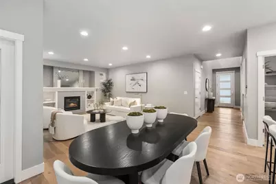 13437 Edmunds Parkway E, Bonney Lake, WA 98391 - Photo 11