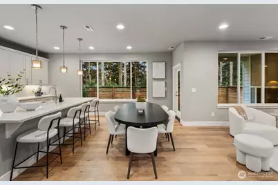 13437 Edmunds Parkway E, Bonney Lake, WA 98391 - Photo 9