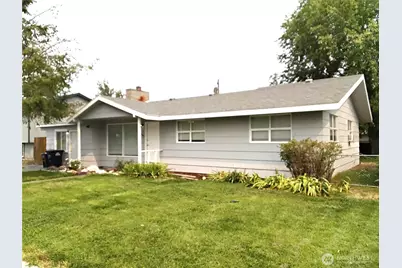 2607 W Texas Street, Moses Lake, WA 98837 - Photo 1