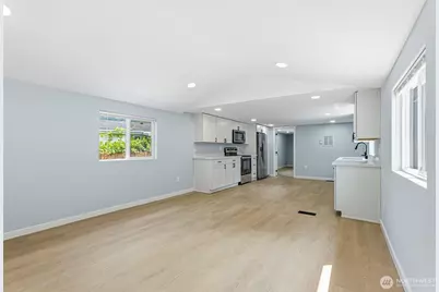 15722 52nd Street E #11, Sumner, WA 98390 - Photo 5