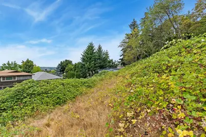 1924 S Graham Street, Seattle, WA 98108 - Photo 7