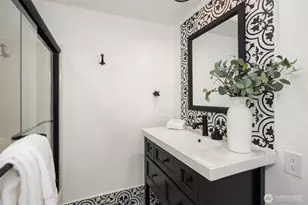 12453 NE 104th St, Kirkland, WA 98033 - Photo 13