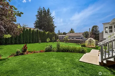12453 NE 104th Street, Kirkland, WA 98033 - Photo 29