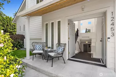 12453 NE 104th Street, Kirkland, WA 98033 - Photo 3