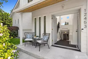 12453 NE 104th St, Kirkland, WA 98033 - Photo 3