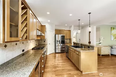 4613 NE 2nd Street, Renton, WA 98059 - Photo 9