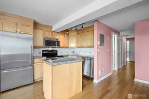 1601 Taylor Ave N, Seattle, WA 98109 - Photo 13