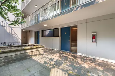1601 Taylor Avenue N #204, Seattle, WA 98109 - Photo 31