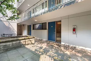 1601 Taylor Ave N, Seattle, WA 98109 - Photo 31