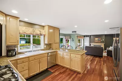 13204 115th Street E, Puyallup, WA 98374 - Photo 5