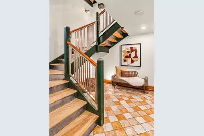 2117 N 36th Street, Seattle, WA 98103 - Photo 7