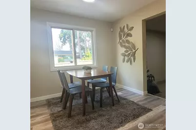11503 Ainsworth Avenue S, Tacoma, WA 98444 - Photo 5
