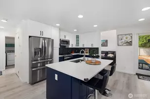 25700 SE 35th Pl, Sammamish, WA 98029 - Photo 15