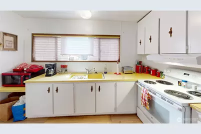 8527 31st Avenue S, Lakewood, WA 98499 - Photo 3