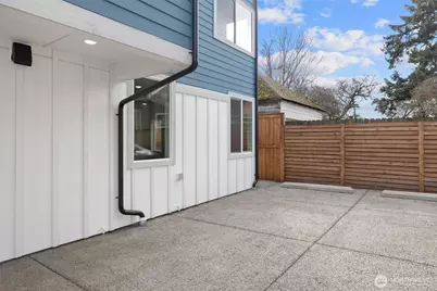 503 NE 42nd Street, Seattle, WA 98105 - Photo 17