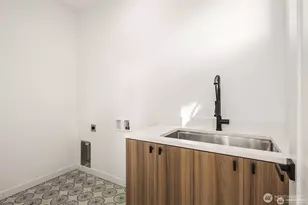 3849 NE 88th St, Seattle, WA 98115 - Photo 15