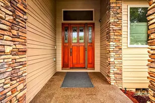 1005 SE 201st Ct, Camas, WA 98607 - Photo 3