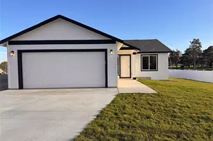 601 Blair Ave, Royal City, WA 99357 - Photo 1