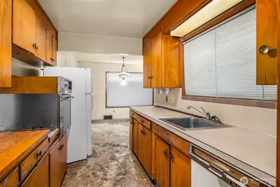 941 N 103rd Street, Seattle, WA 98133 - Photo 5