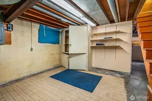 941 N 103rd St, Seattle, WA 98133 - Photo 11