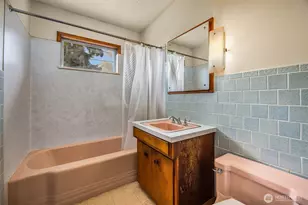 941 N 103rd St, Seattle, WA 98133 - Photo 9