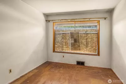 941 N 103rd Street, Seattle, WA 98133 - Photo 7