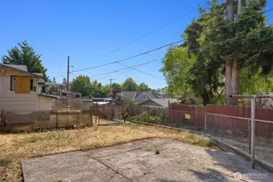 941 N 103rd St, Seattle, WA 98133 - Photo 17