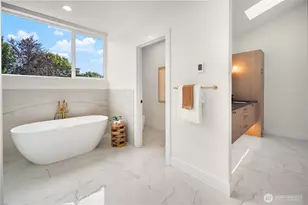 613 18th Ave E, Seattle, WA 98112 - Photo 15