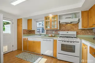 18005 Fremont Ave N, Shoreline, WA 98133 - Photo 7