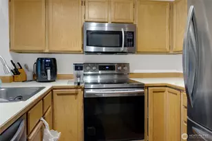 17521 118th Ave SE, Renton, WA 98058 - Photo 11