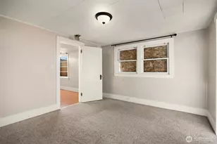 943 N 103rd St, Seattle, WA 98133 - Photo 7