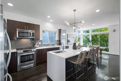 223 NW 87th St, Seattle, WA 98117 - Photo 11