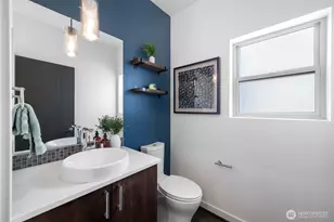 223 NW 87th St, Seattle, WA 98117 - Photo 13