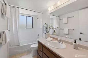 17816 NE 12th St, Bellevue, WA 98008 - Photo 21