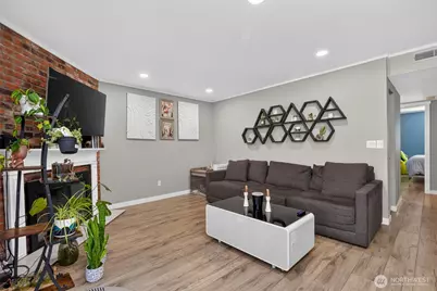 12424 NE 145th St #C10, Kirkland, WA 98034 - Photo 9