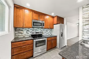 12418 SE 272nd Pl, Kent, WA 98030 - Photo 5