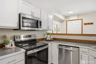 4047 Eliza Ave, Bellingham, WA 98226 - Photo 9