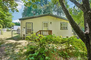 127 Pioneer Ave NE, Castle Rock, WA 98611 - Photo 35