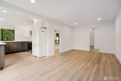 3216 171st Avenue NE, Bellevue, WA 98008 - Photo 3