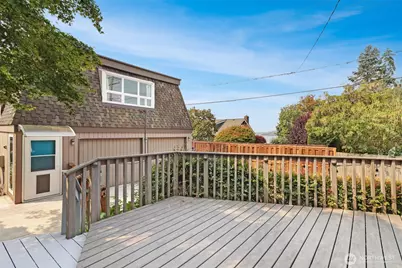 917 S 222nd Street, Des Moines, WA 98198 - Photo 37