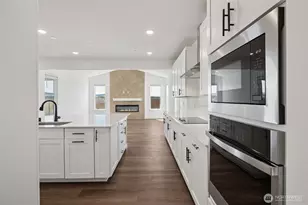 13910 207th Ave E, Bonney Lake, WA 98391 - Photo 15