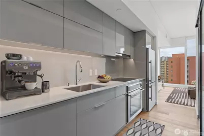 450 Main Street #1205, Seattle, WA 98104 - Photo 9
