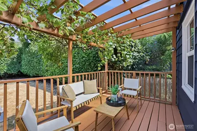 2316 N 80th Street, Seattle, WA 98103 - Photo 13
