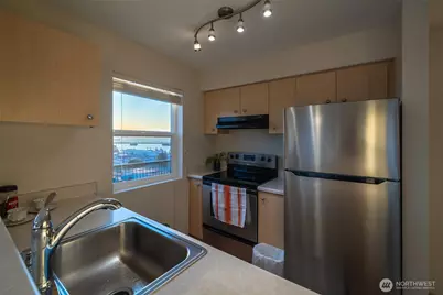 2818 Grand Ave #B508, Everett, WA 98201 - Photo 5