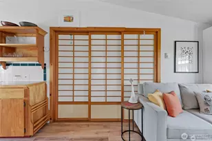 2727 Fairview Ave E, Seattle, WA 98102 - Photo 7