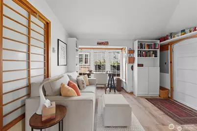 2727 Fairview Avenue E #18, Seattle, WA 98102 - Photo 9